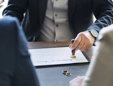 Οι παγίδες στις χωριστές φορολογικές δηλώσεις από συζύγους